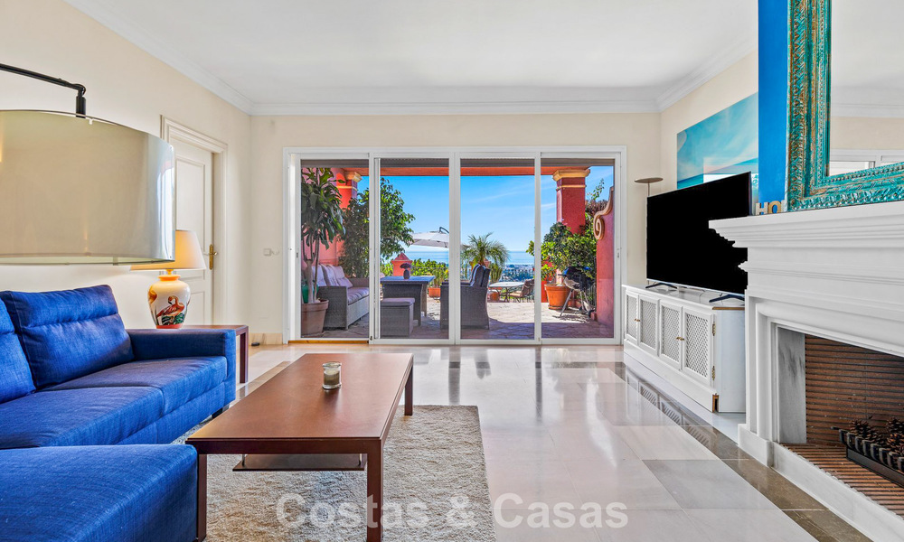 Move-in ready, spacious apartment with panoramic sea views for sale in Benahavís - Marbella 791756