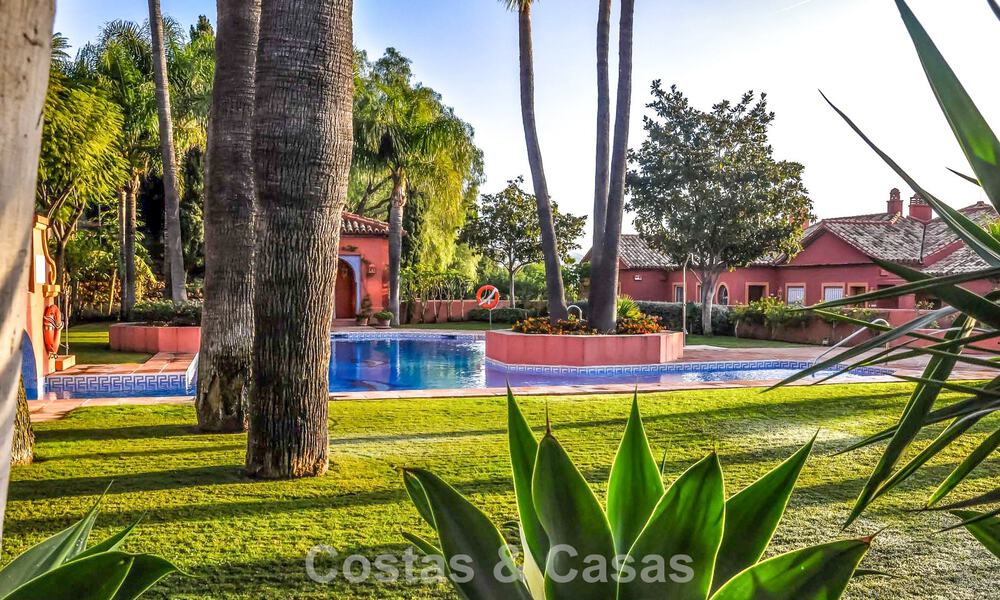 Move-in-ready, spacious top-floor apartment with stunning sea views for sale in Marbella - Benahavís 791760