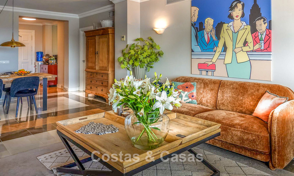 Move-in-ready, spacious top-floor apartment with stunning sea views for sale in Marbella - Benahavís 791761