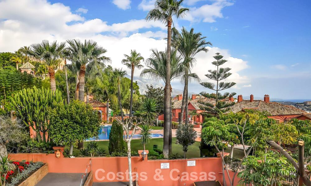 Move-in-ready, spacious top-floor apartment with stunning sea views for sale in Marbella - Benahavís 791791