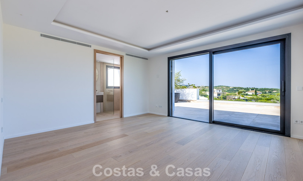 Brand-new luxury villa with advanced contemporary design for sale in Sotogrande Alto, Costa del Sol 791844