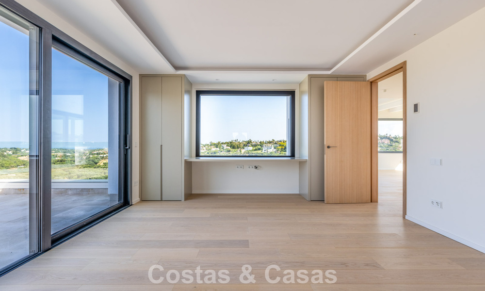 Brand-new luxury villa with advanced contemporary design for sale in Sotogrande Alto, Costa del Sol 791845
