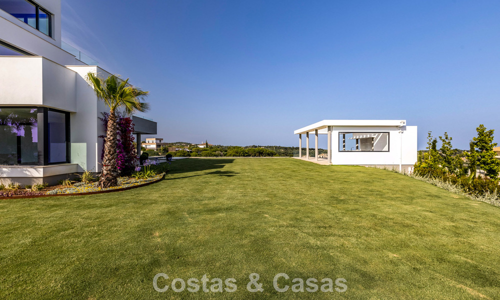 Brand-new luxury villa with advanced contemporary design for sale in Sotogrande Alto, Costa del Sol 791857