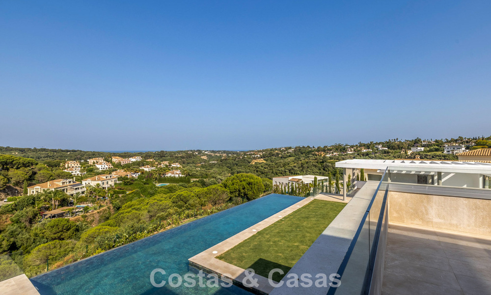 Brand-new luxury villa with advanced contemporary design for sale in Sotogrande Alto, Costa del Sol 791864