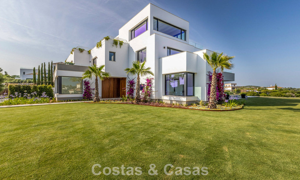 Brand-new luxury villa with advanced contemporary design for sale in Sotogrande Alto, Costa del Sol 791873