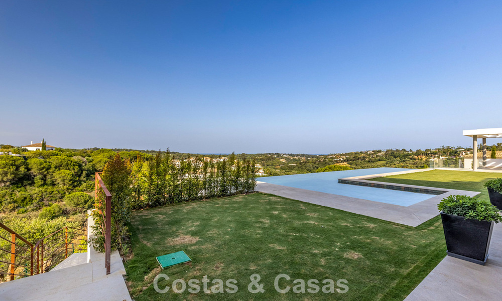 Brand-new luxury villa with advanced contemporary design for sale in Sotogrande Alto, Costa del Sol 791875