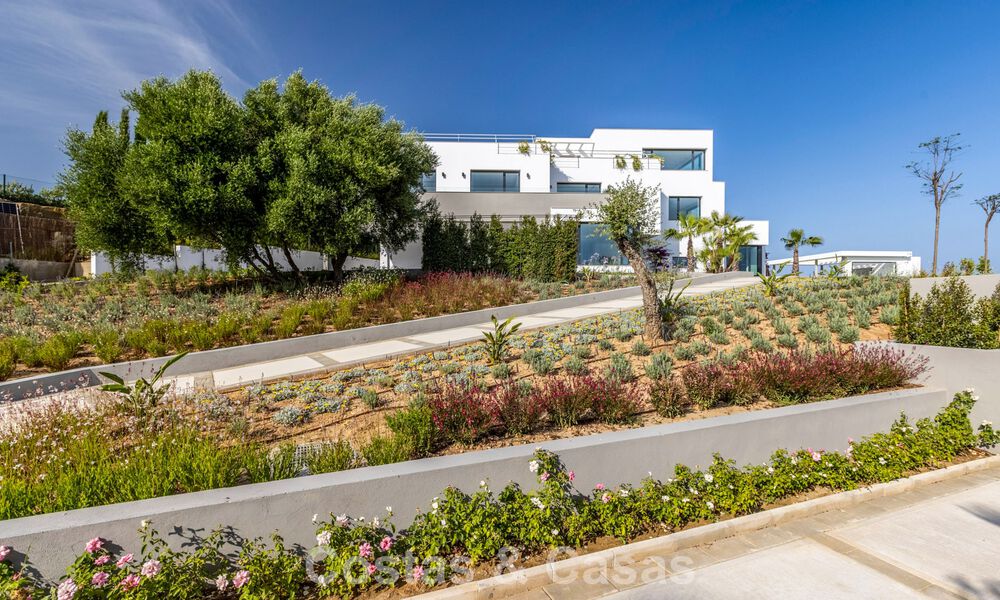 Brand-new luxury villa with advanced contemporary design for sale in Sotogrande Alto, Costa del Sol 791879