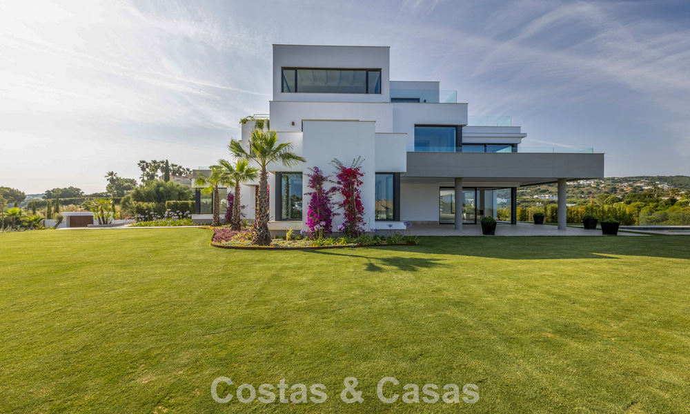 Brand-new luxury villa with advanced contemporary design for sale in Sotogrande Alto, Costa del Sol 791887
