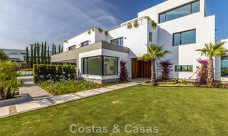 Brand-new luxury villa with advanced contemporary design for sale in Sotogrande Alto, Costa del Sol 791889 
