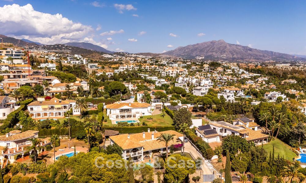 Move-in ready Mediterranean luxury villa with panoramic views for sale in Marbella - Benahavís 791907