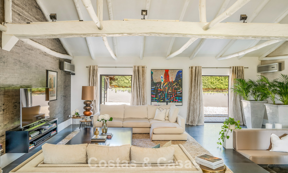 Move-in ready Mediterranean luxury villa with panoramic views for sale in Marbella - Benahavís 791911