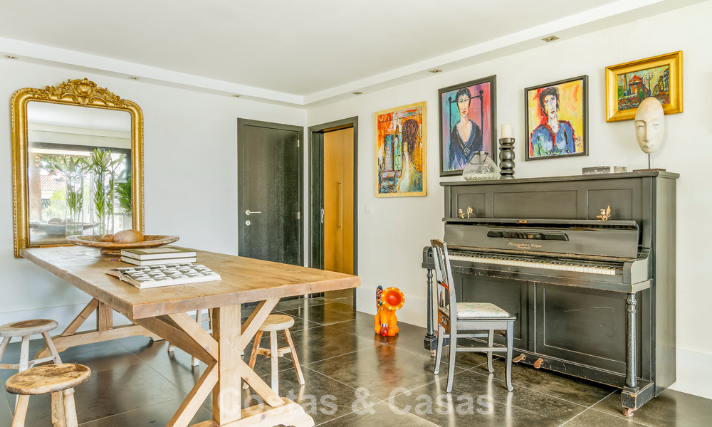 Move-in ready Mediterranean luxury villa with panoramic views for sale in Marbella - Benahavís 791924