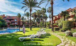 Move-in ready apartment for sale in an exclusive beachside urbanisation between Puerto Banús and San Pedro, Marbella 792029 