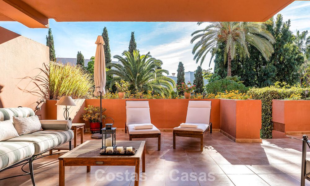 Move-in ready apartment for sale in an exclusive beachside urbanisation between Puerto Banús and San Pedro, Marbella 792054