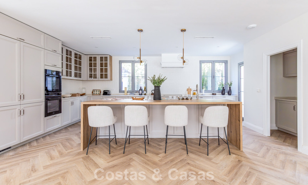 Luxuriously renovated classy villa for sale in a golf resort in Marbella - Benahavís 791996