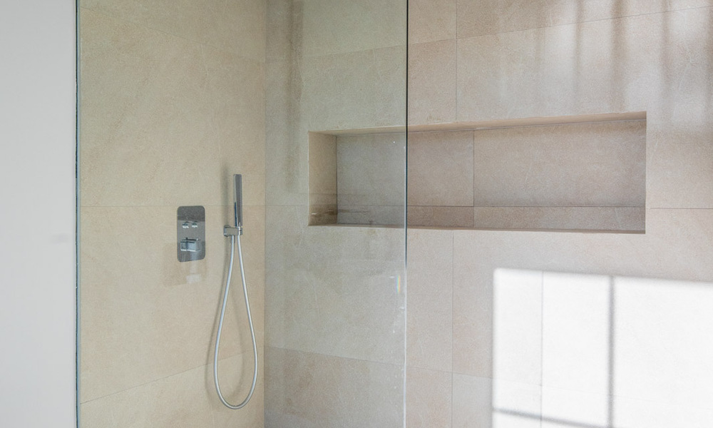 Luxuriously renovated classy villa for sale in a golf resort in Marbella - Benahavís 792003