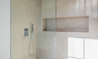 Luxuriously renovated classy villa for sale in a golf resort in Marbella - Benahavís 792003 