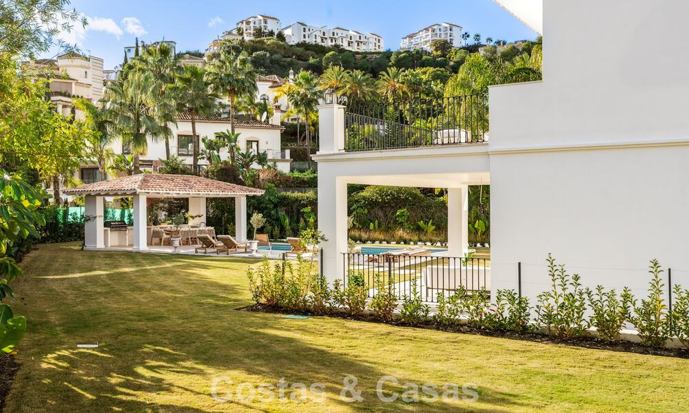 Luxuriously renovated classy villa for sale in a golf resort in Marbella - Benahavís 792018