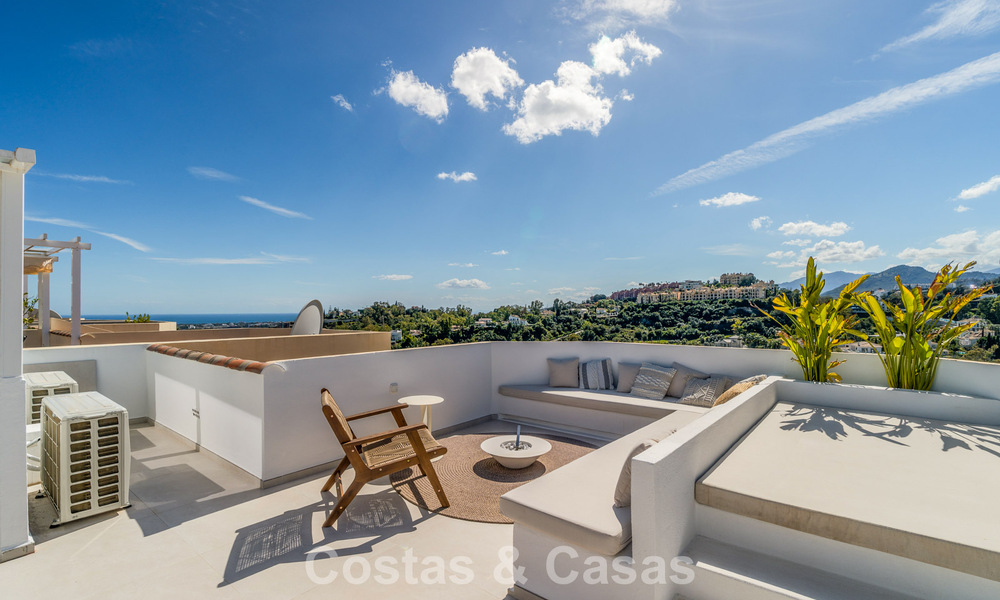 Elegant duplex penthouse with panoramic views for sale in La Quinta, Marbella - Benahavís 791948