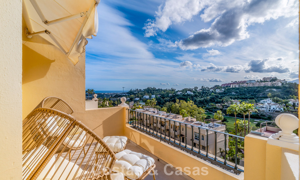 Elegant duplex penthouse with panoramic views for sale in La Quinta, Marbella - Benahavís 791962