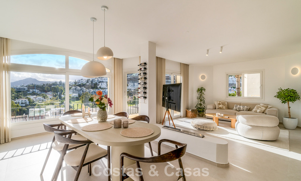 Elegant duplex penthouse with panoramic views for sale in La Quinta, Marbella - Benahavís 791969