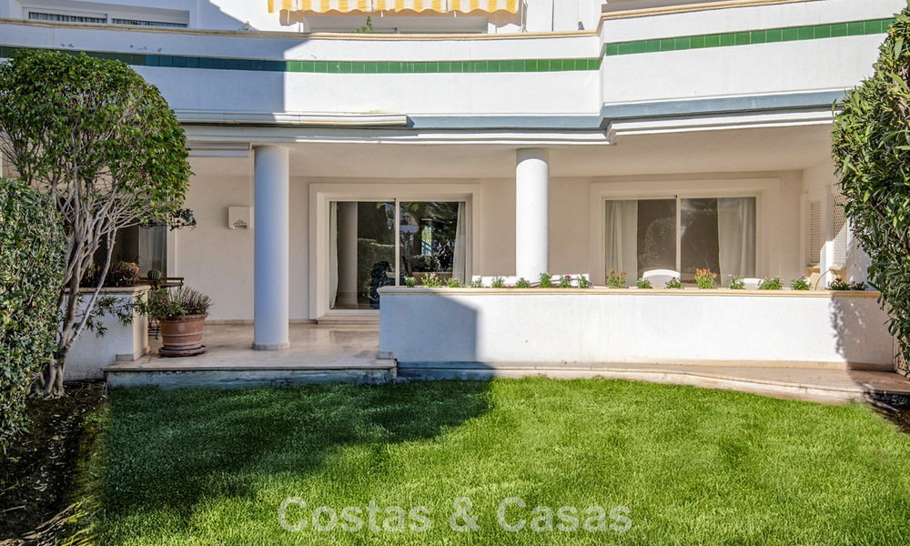 Very spacious garden apartment for sale in a beachfront complex on the New Golden Mile between Marbella and Estepona 792101