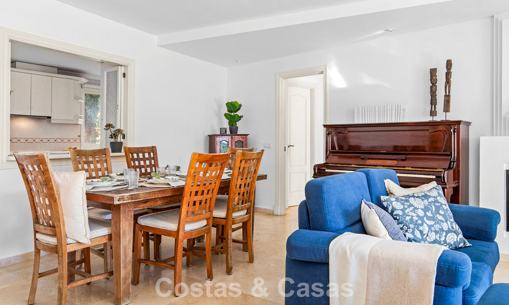 Very spacious garden apartment for sale in a beachfront complex on the New Golden Mile between Marbella and Estepona 792104