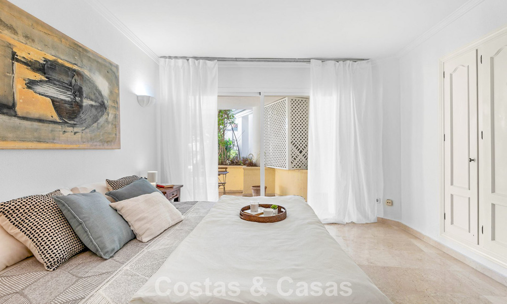 Very spacious garden apartment for sale in a beachfront complex on the New Golden Mile between Marbella and Estepona 792117