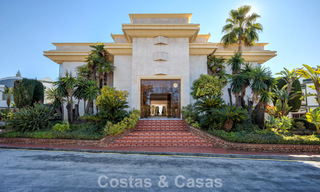 Very spacious garden apartment for sale in a beachfront complex on the New Golden Mile between Marbella and Estepona 792123 