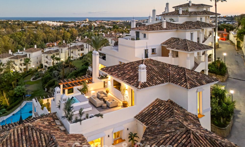 Contemporary renovated duplex penthouse with private pool and panoramic sea views in Nueva Andalucía, Marbella 792141