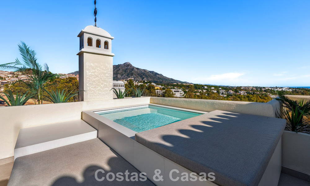 Contemporary renovated duplex penthouse with private pool and panoramic sea views in Nueva Andalucía, Marbella 792149
