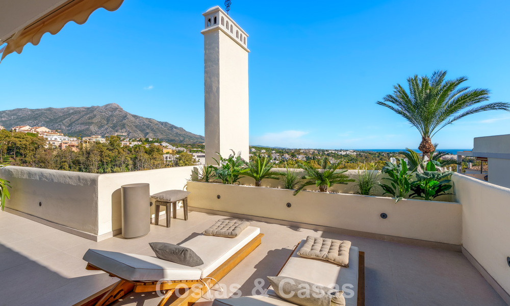 Contemporary renovated duplex penthouse with private pool and panoramic sea views in Nueva Andalucía, Marbella 792152