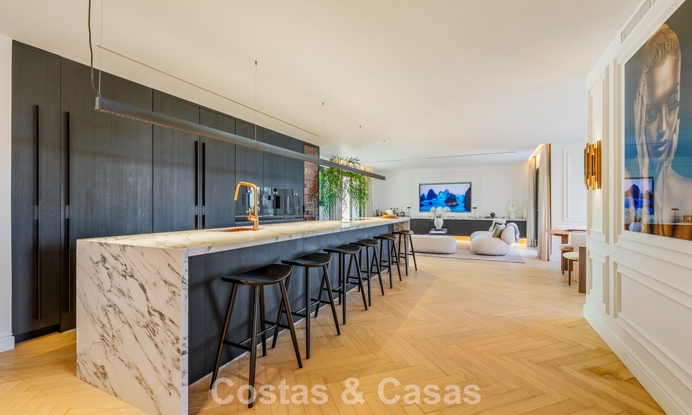 Contemporary renovated duplex penthouse with private pool and panoramic sea views in Nueva Andalucía, Marbella 792157