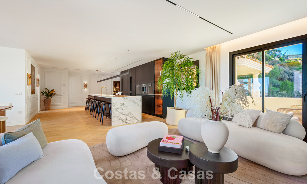 Contemporary renovated duplex penthouse with private pool and panoramic sea views in Nueva Andalucía, Marbella 792161