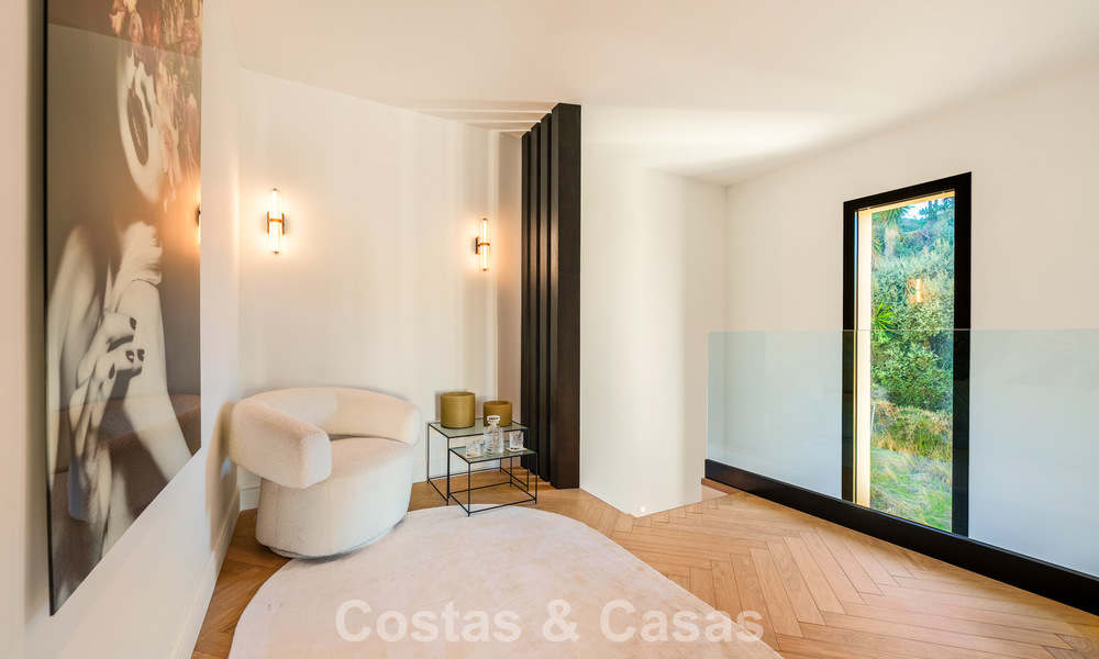 Contemporary renovated duplex penthouse with private pool and panoramic sea views in Nueva Andalucía, Marbella 792168