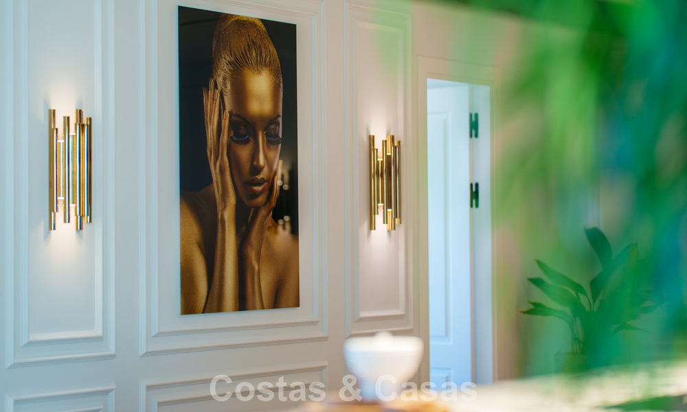 Contemporary renovated duplex penthouse with private pool and panoramic sea views in Nueva Andalucía, Marbella 792174