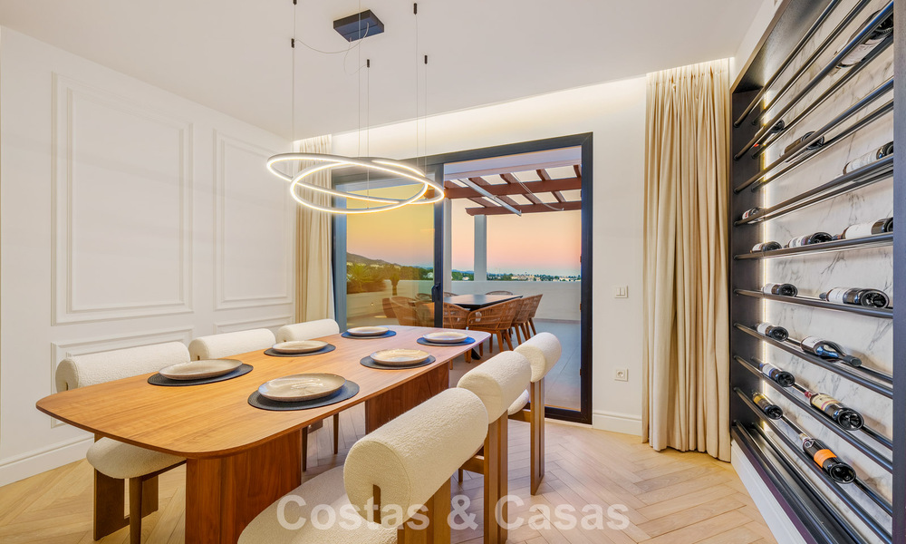 Contemporary renovated duplex penthouse with private pool and panoramic sea views in Nueva Andalucía, Marbella 792179