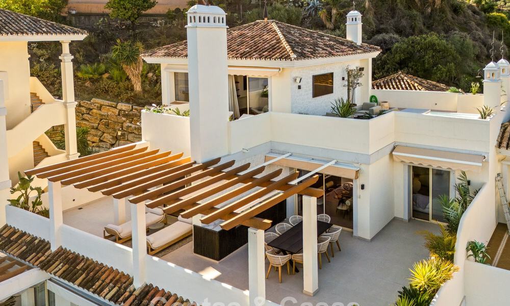Contemporary renovated duplex penthouse with private pool and panoramic sea views in Nueva Andalucía, Marbella 792193