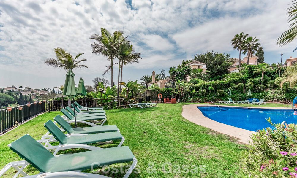 Elegant 4-bedroom corner townhouse for sale in a gated and secure community in Nueva Andalucía, Marbella 792229