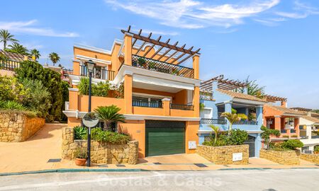 Elegant 4-bedroom corner townhouse for sale in a gated and secure community in Nueva Andalucía, Marbella 792241
