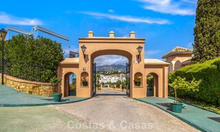Elegant 4-bedroom corner townhouse for sale in a gated and secure community in Nueva Andalucía, Marbella 792244 