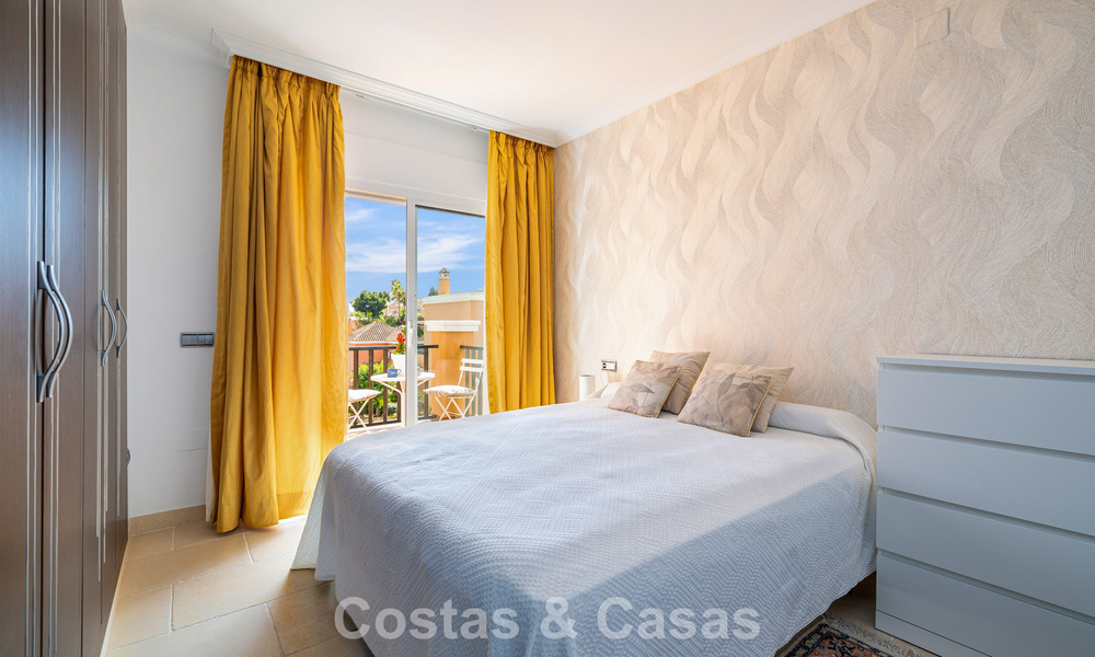 Elegant 4-bedroom corner townhouse for sale in a gated and secure community in Nueva Andalucía, Marbella 792245