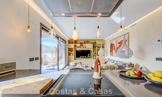 Modern penthouse for sale with panoramic views of the sea and Istán Lake, in the hills just above Marbella’s Golden Mile 792273 