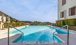 Modern penthouse for sale with panoramic views of the sea and Istán Lake, in the hills just above Marbella’s Golden Mile 792275 