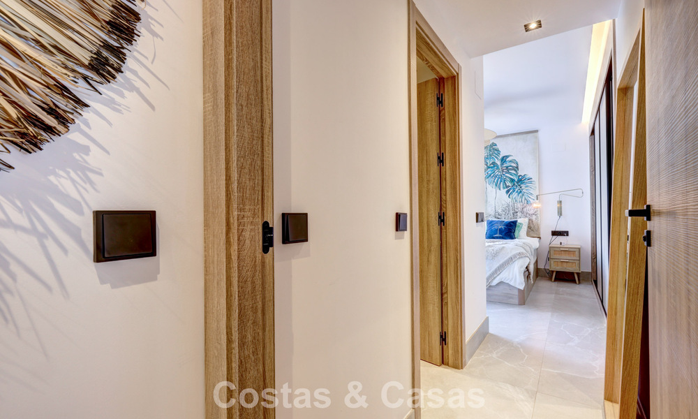 Modern penthouse for sale with panoramic views of the sea and Istán Lake, in the hills just above Marbella’s Golden Mile 792306