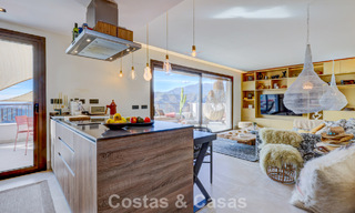 Modern penthouse for sale with panoramic views of the sea and Istán Lake, in the hills just above Marbella’s Golden Mile 792321 