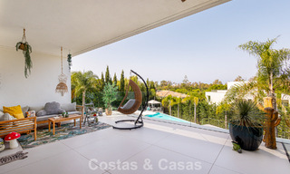 Move-in-ready, modern designer villa for sale within walking distance of the beach and amenities in Guadalmina Baja, Marbella 792354 