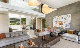 Move-in-ready, modern designer villa for sale within walking distance of the beach and amenities in Guadalmina Baja, Marbella 792364 