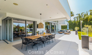 Move-in-ready, modern designer villa for sale within walking distance of the beach and amenities in Guadalmina Baja, Marbella 792376 