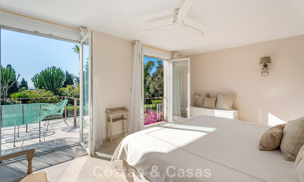 Beautifully renovated luxury villa with timeless Andalusian architecture for sale on the East side of Marbella 792415